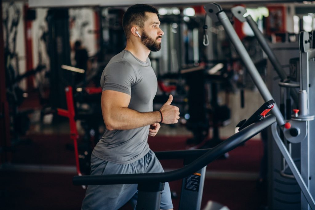 boy run on treadmill